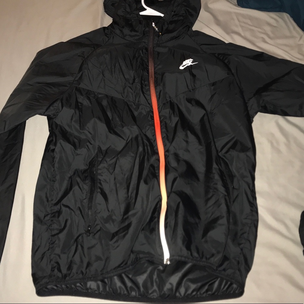 Men’s Nike Windbreaker Jacket
